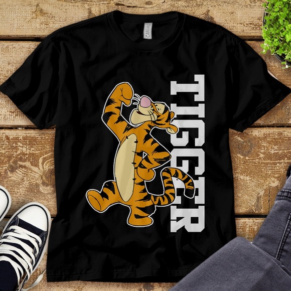 Disney Tigger I'm Tigger Funny Face Hello People Winnie The Pooh Unisex  T-shirt - Picture 1 of 2